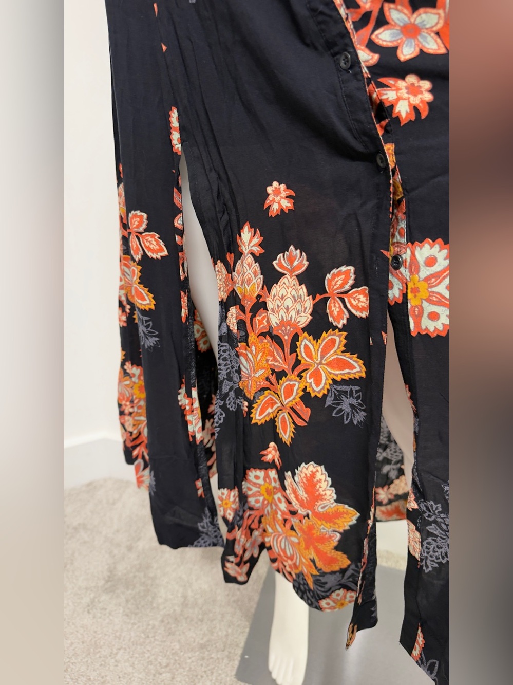Free People Black Floral Boho Button Front Midi Dress Size 2 - Picture 8 of 16